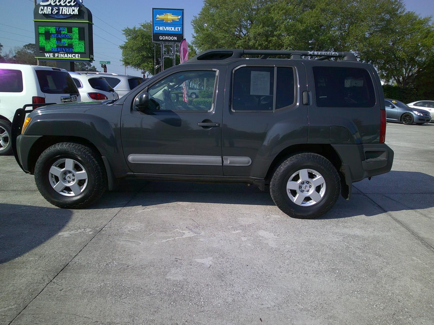 2006 GRAY NISSAN XTERRA S; SE; X; OFF (5N1AN08W36C) , located at 390 Hansen Avenue, Orange Park, FL, 32065, (904) 276-7933, 30.130497, -81.787529 - Photo#4